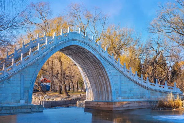 中国北京の頤和園の玉帯橋 — ストック写真