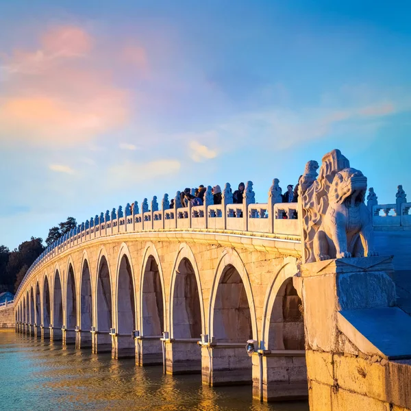 Πεκίνο Κίνα Ιανουάριος 2020 Seventeen Arch Bridge Summer Palace Συνδέει — Φωτογραφία Αρχείου