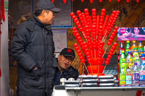 Tianjin Cina Gennaio 2020 Dolci Tradizionali Cinesi Venduti Persone Non — Foto Stock