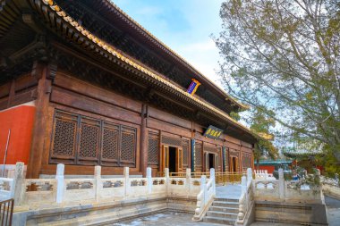 Dacizhenru - Büyük Merhamet ve Hakikat Salonu Kutsal Kral Tapınağı 'nın ana salonudur, hala ayakta duran en iyi Ming Hanedanlığı mimarilerinden biridir.