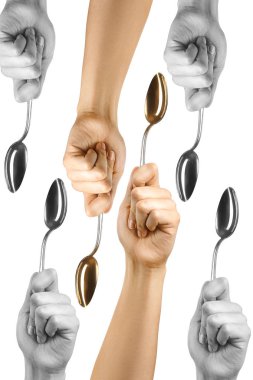 Yaratıcı konsept fotoğraf el bir kaşık izole beyaz arka plan üzerinde tutuyor. Yemek pişirmek ya da Şef yaratıcı gidişli posteri. Mutfak eşyaları kolaj. Ücretsiz kopya alanı metin veya logo için. 