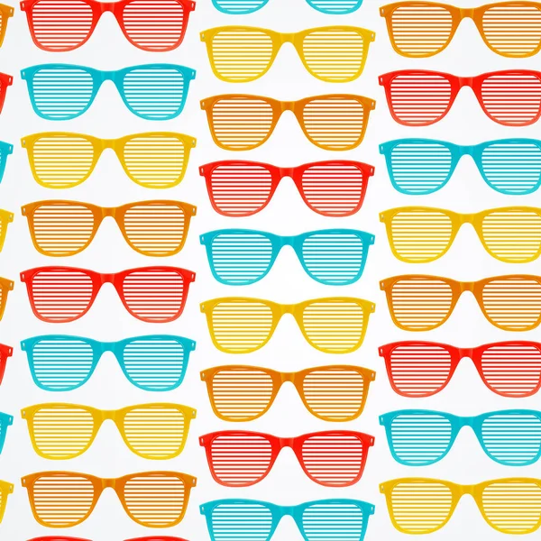 Lunettes de soleil à rayures rétro sans couture motif fond. Vecteur — Image vectorielle