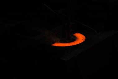 Bronz altında bir ekleme hazırlanması ile doldurulan formu