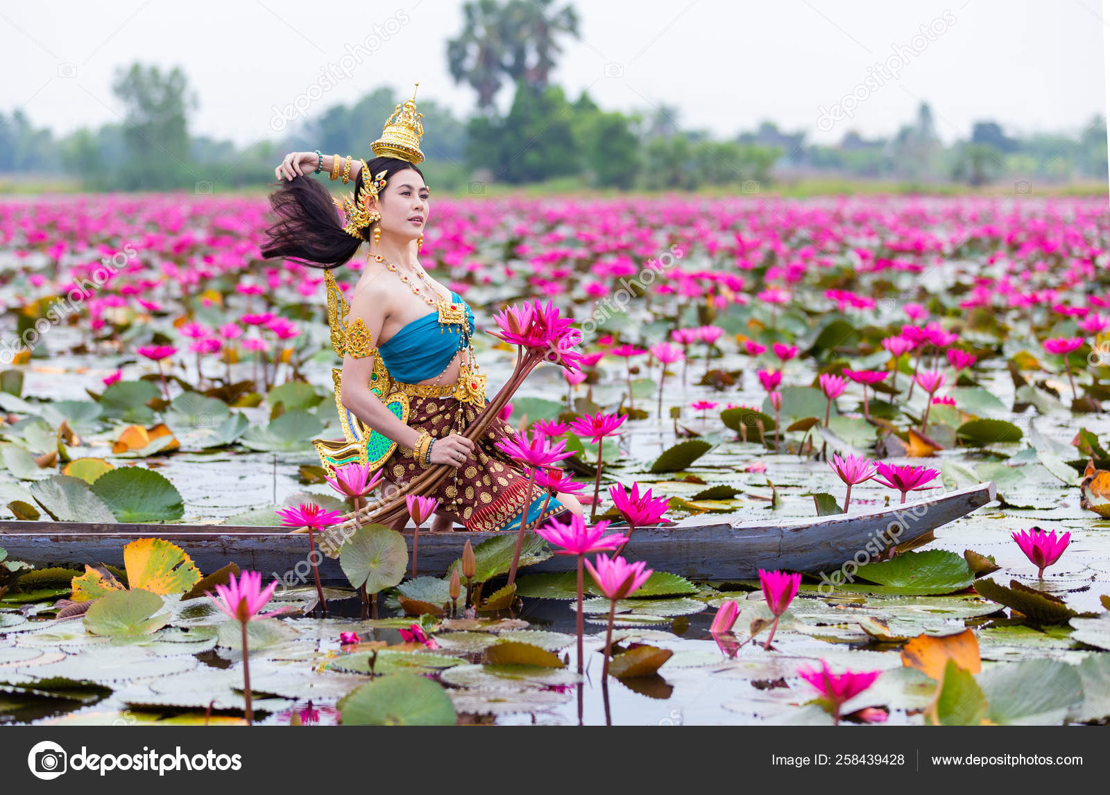 Beautiful Woman Kinnaree Costume Sitting Wooden Boat Pond Red Lotus Stock Photo Image By C Petcharat Pra Hotmail Com 258439428