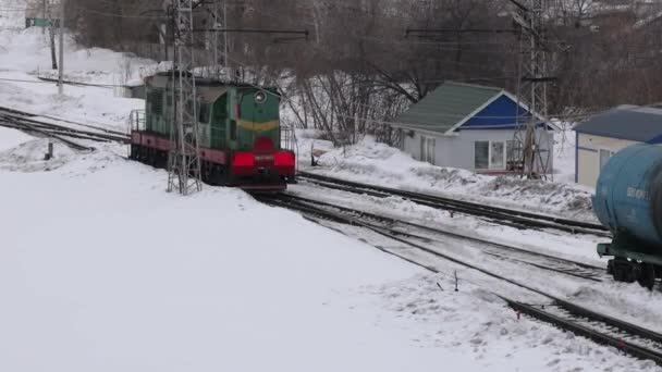 Ufa Ryssland Februari 2020 Ett Gammalt Sovjetiskt Diesellok Vid Järnvägsstation — Stockvideo