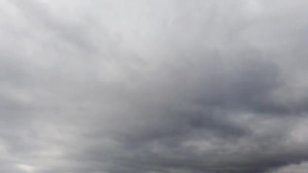 Dynamic time lapse video of the formation of thunderclouds. Overcast weather — Stock Video
