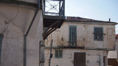 Terk edilmiş ev, Arnaia, Halkidiki, Yunanistan