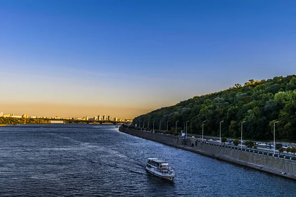 Вид Річку Дніпро Мосту — стокове фото