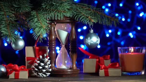 Χριστουγεννιάτικο Φόντο Στοιχεία Χριστούγεννα Έλατο Κερί Καυστήρων Ρολόι Δώρα Λαμπρό — Αρχείο Βίντεο