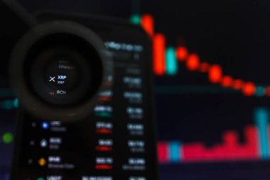 San Francisco, Abd - 9 Mayıs 2019: Xrp Ripple Kriptopara Biriminin Azalan Trendi Grafiği. Kırmızı Mumlar Bar Falling Down Trend İllüstrasyon, San Francisco, California, Abd. Açıklayıcı Bir Editör
