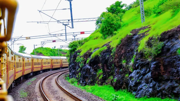 Çoklu Yerlerden Güzel Hindistan Demiryolu Yolculuğu — Stok fotoğraf