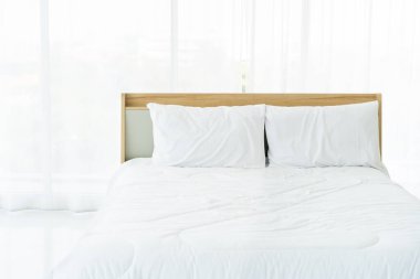 Otelimizde çift kişilik yatak odası, minimalist ve sade yatak odası dekorasyonu..