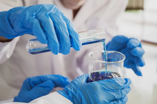 Asian Muslim Scientist Women Working Laboratory Close — Stock Photo, Image