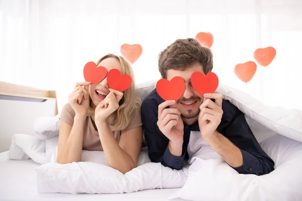 Junges Westliches Paar Bei Einem Romantischen Moment Zusammen Schlafzimmer Valentinstag — Stockfoto