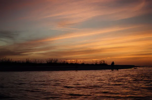 Nuvole di tramonto Isola Nera — Foto Stock