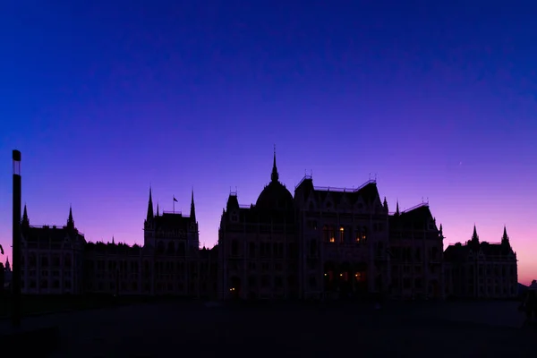 Budapest parlamentsbyggnaden — Stockfoto