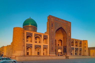 Medrese Mir-i Arap
