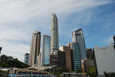 Hong Kong'da Garden of Stars tarafından gökdelenlerin modern mimarisi