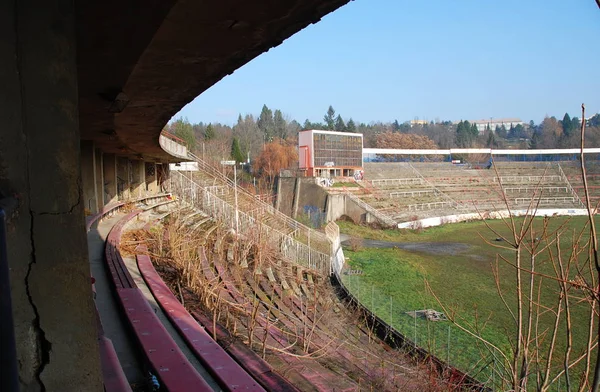 Tribunos Vazios Decadência Estádio Futebol Coberto Brno — Fotografia de Stock