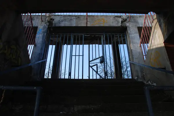 Escalier Pour Les Tribunaux Stade Football Abandonné Décomposition Brno — Photo