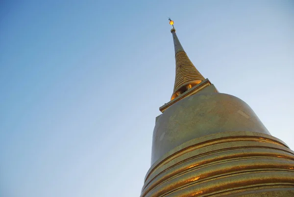 金山寺山顶的金塔 — 图库照片