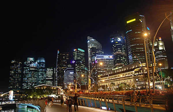 Skyscrapers Singapore Marina Bay Esplanade Bridge Illuminated Night — Stock Photo, Image