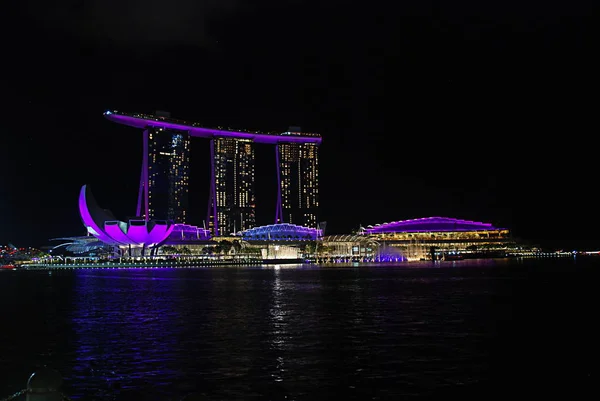 Gece Singapur Marina Bay Sands Otel Spectra Light Show — Stok fotoğraf