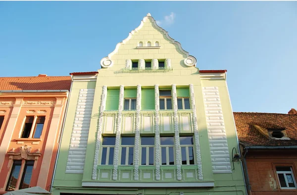Фасад Красочных Домов Городе Брашов Румыния — стоковое фото