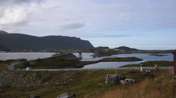 Bro Som Förbinder Små Öar Lofoten Skärgård Norge — Stockfoto