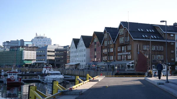 Noorse Traditionele Houten Architectuur Van Haven Van Tromsø Noorwegen — Stockfoto