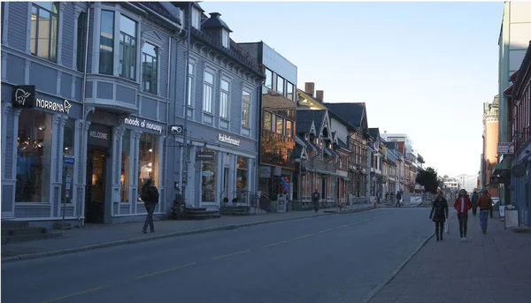 Rue Principale Centre Ville Tromso Avec Vieilles Maisons Bois Norvège — Photo