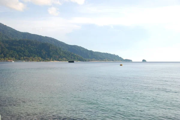 Vue Côte Avec Montagnes Jungle Île Tioman Malaisie — Photo