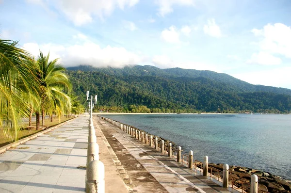 Jalan Sepanjang Tanggul Tekek Desa Pusat Pulau Tioman Malaysia — Stok Foto