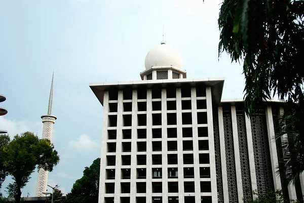 Vnější Stranu Istiqlal Mešity Jakartě Největší Mešitou Jihovýchodní Asie — Stock fotografie