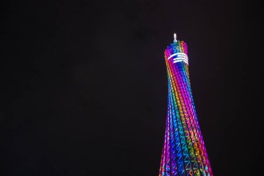 Kanton kule renkli gece aydınlatılmış, Çin