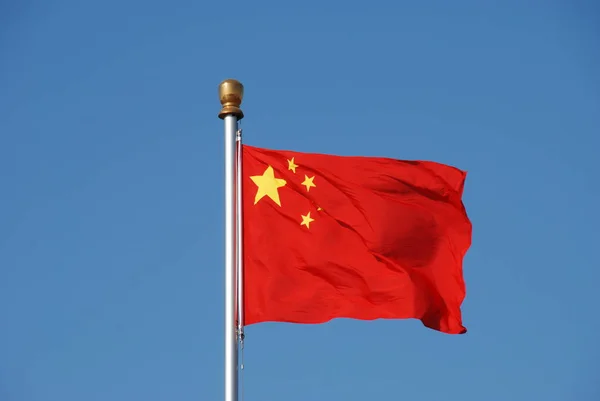 Una Bandera Roja China Ondeando Viento — Foto de Stock