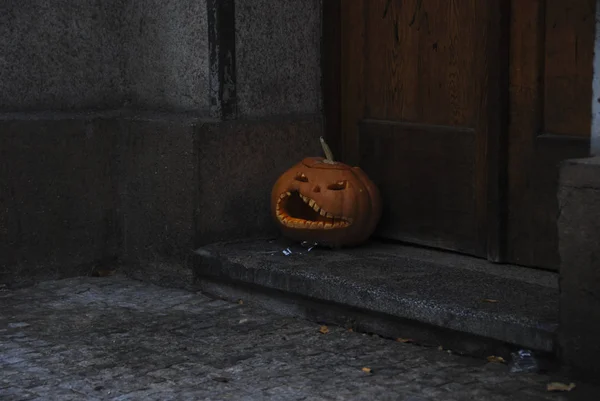 Halloween Kürbis Mit Gruseligem Gesicht — Stockfoto