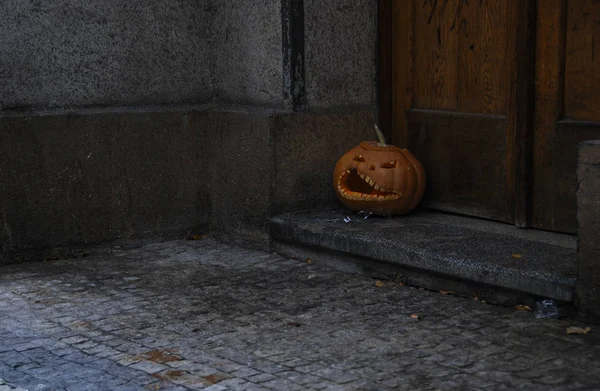 Kivájt Tök Ijesztő Arccal Halloweenkor — Stock Fotó