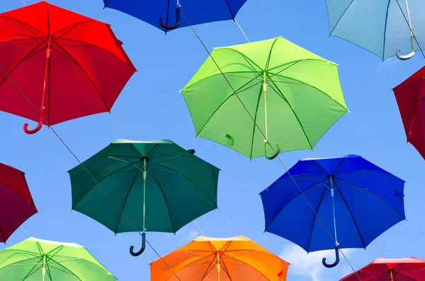 Blauwe Witte Rode Gele Paraplu — Stockfoto