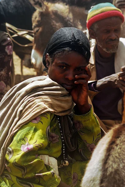 Lalibela Αιθιοπία 13Η Ιούνιος Του 2009 Πορτρέτο Της Νεαρής Γυναίκας — Φωτογραφία Αρχείου