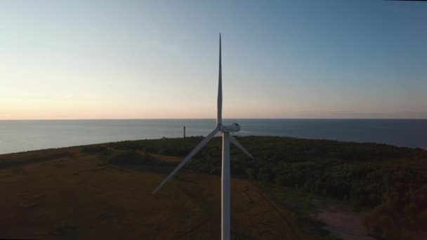 Paldiski Estland 2017 Top Luchtfoto Droone Weergave Van Een Windturbine — Stockvideo