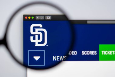 Miami/ABD-04.20.2019: beyzbol takımı San Diego Padres Web sitesi ana sayfası. Takım logosu yakın. Haber medya veya diğer web siteleri için açıklayıcı olarak kullanılabilir, bilgi veya pazarlama kavramı için iyi.