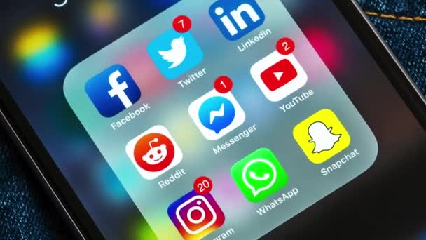 Нью Йорк Сша 2019 Чорний Apple Iphone Іконками Соціальних Медіа — стокове відео