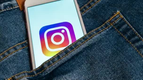 Таллінн Естонія Травня 2019 Білий Телефон Логотипом Instagram Соціальних Мереж — стокове відео