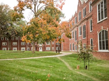 Columbia, Missouri / ABD - 23 Ekim 2019: Sonbaharda Stephens Üniversitesi Kampüsü