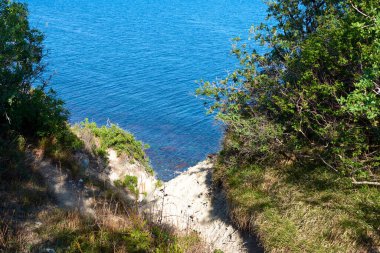 Sahilden deniz manzarası