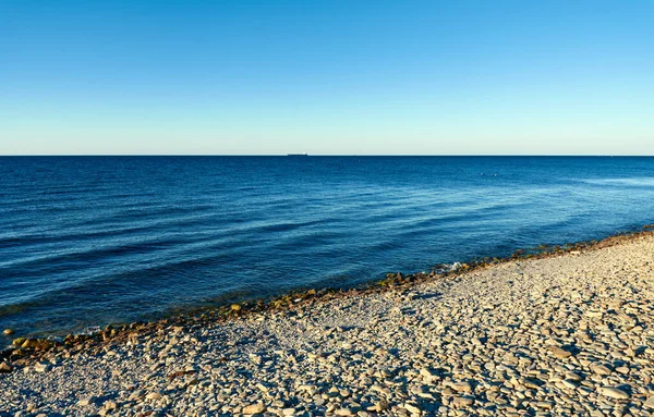 Kumsal ve deniz sabah