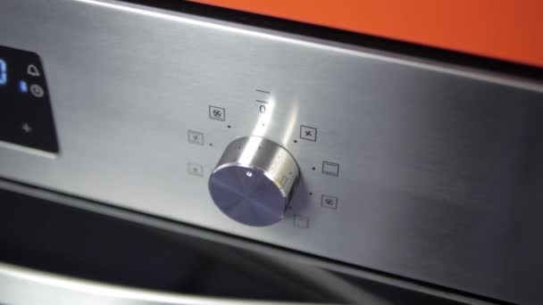 Metalen Tuimelschakelaar Van Het Fornuis Oven Close View Digitale Klok — Stockvideo