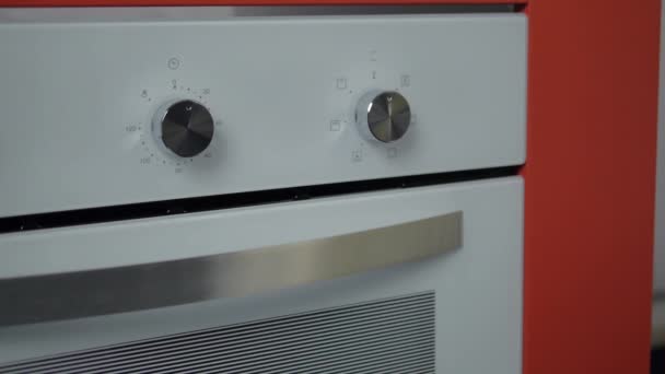 Interruptor Metálico Forno Fogão Vista Perto Painel Frontal Forno Branco — Vídeo de Stock