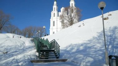 St. Sophia Katedrali eski Polatsk, Beyaz Rusya kilisede. Kış manzarası.